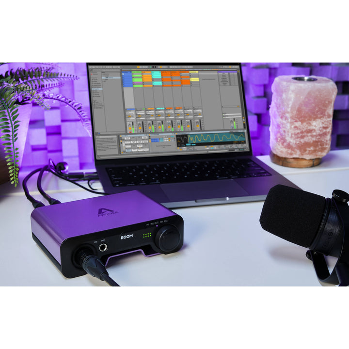 Apogee Boom