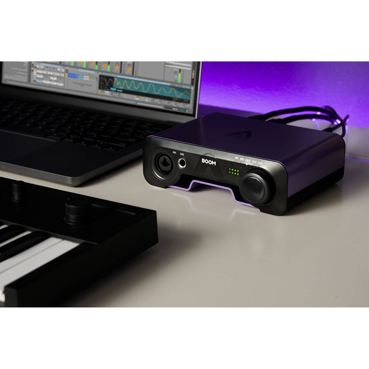 Apogee Boom