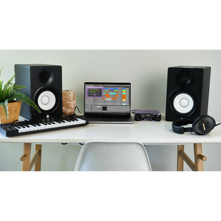 Apogee Boom