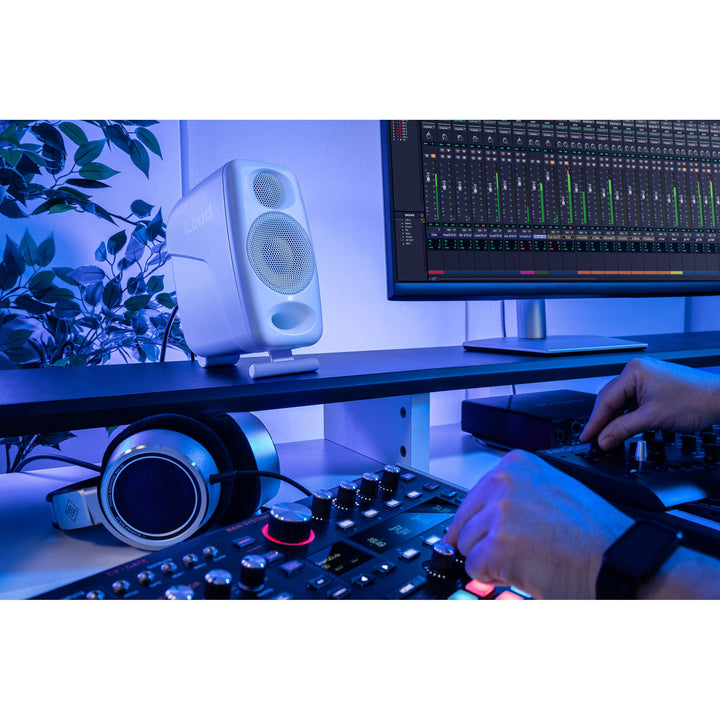 IK Multimedia iLoud Micro Monitors Pro (Single)