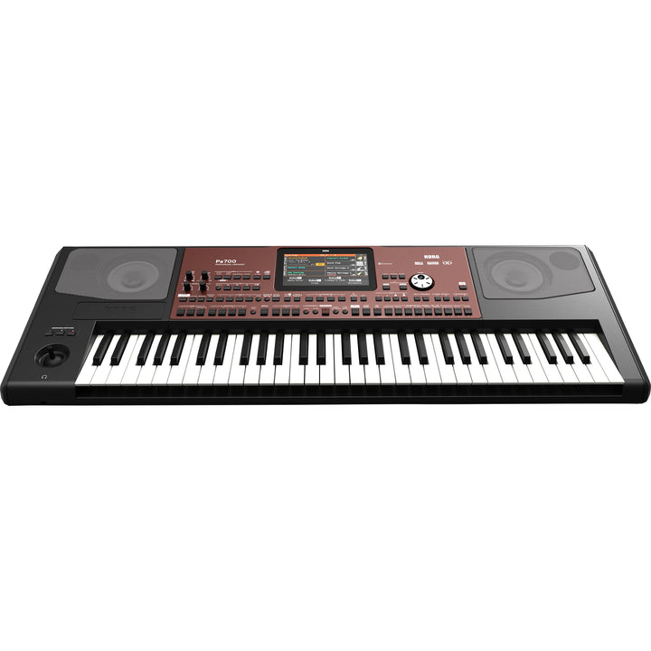 Korg Pa700