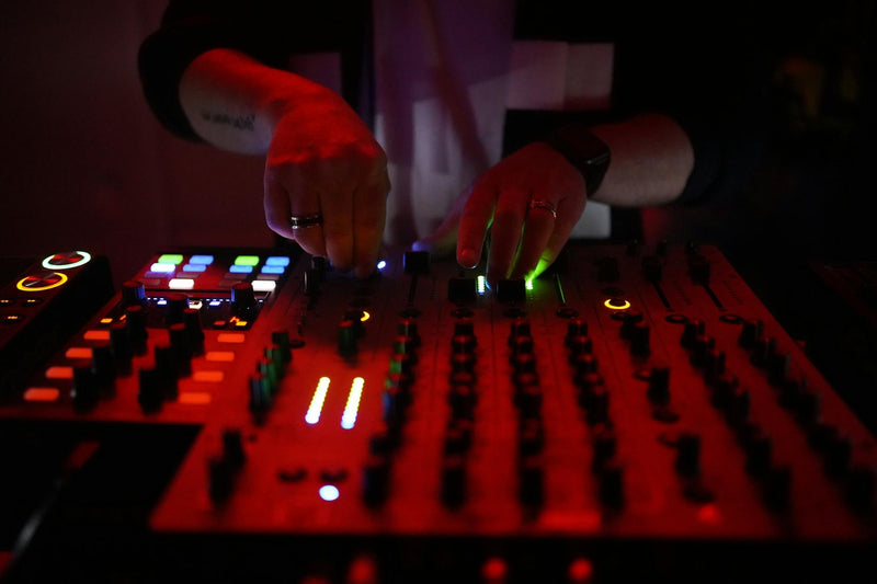 Best DJ Mixers Under $1,000 in Canada 2026
