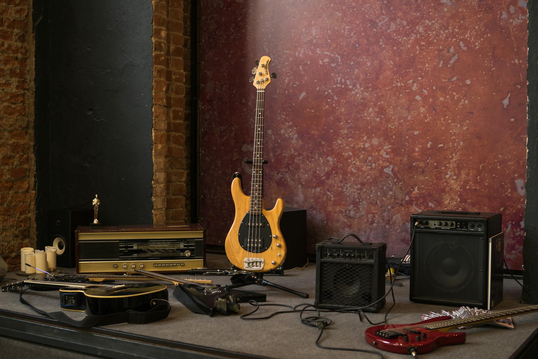 Best Guitar Stands in Canada 2026