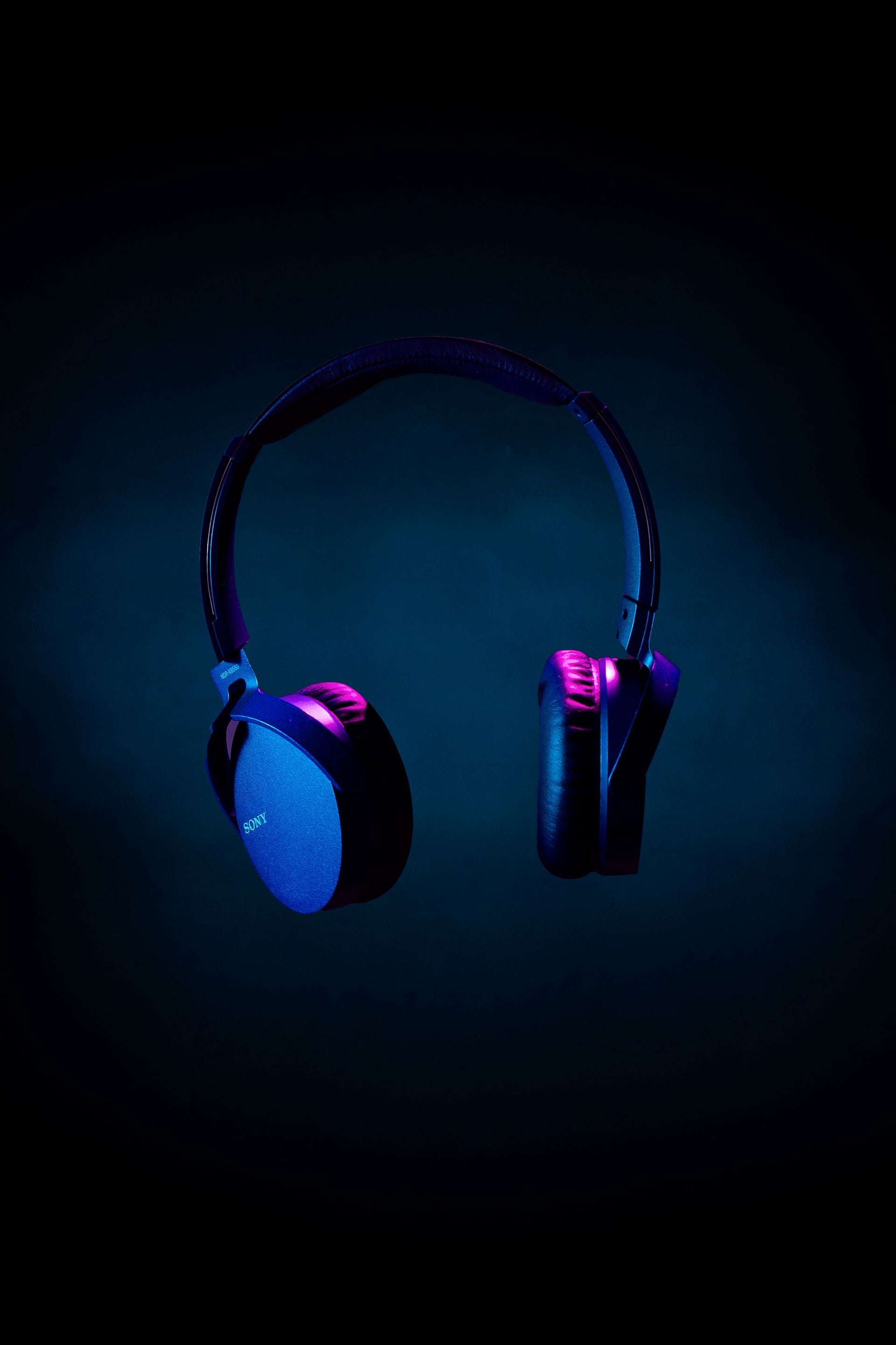 Best Headphones Under 100 in Canada 2026