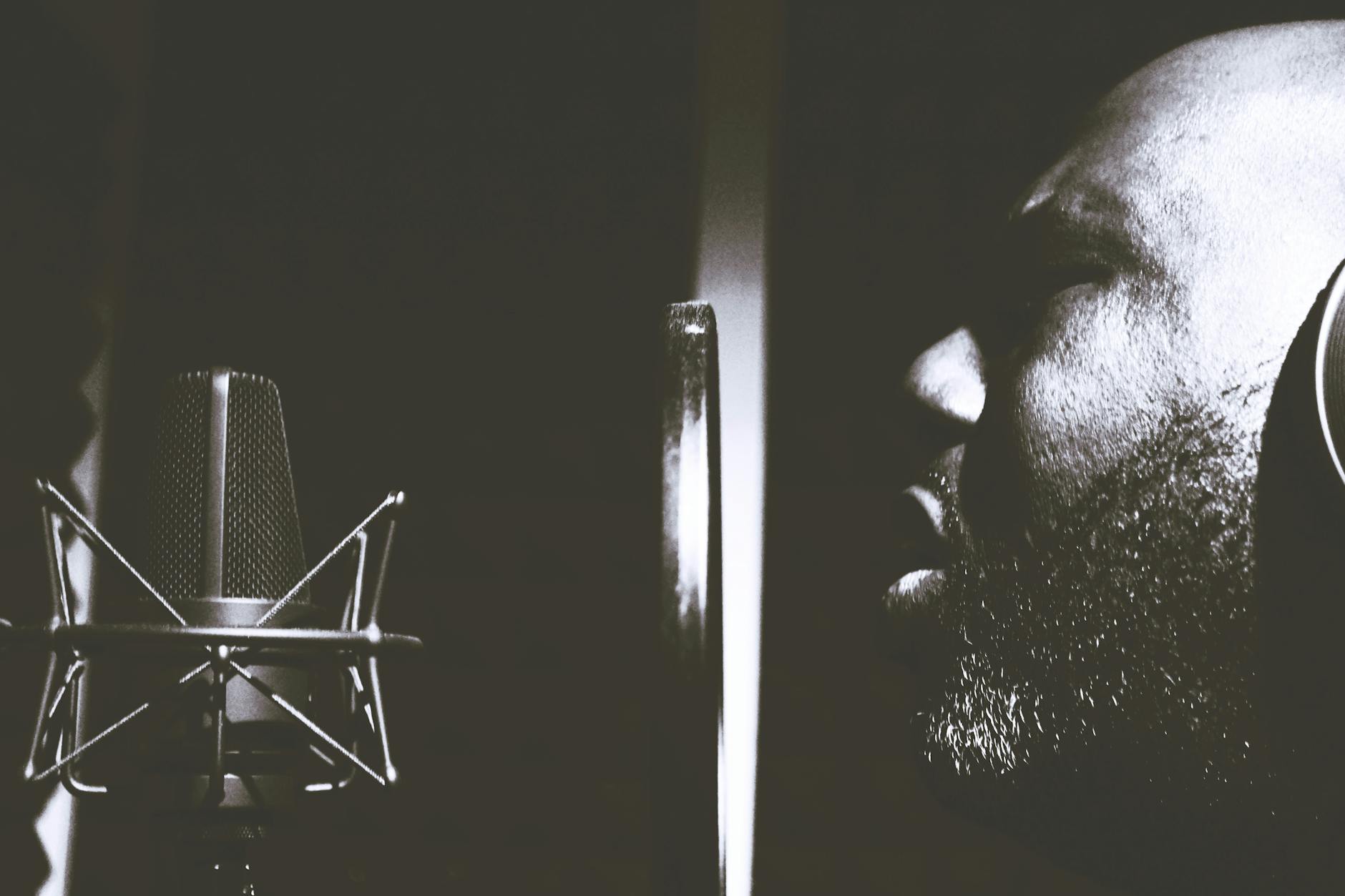 Mono vs Stereo Recording: When to Use Each