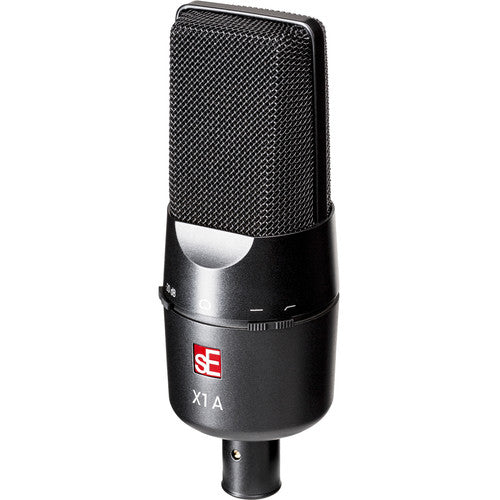 SE Electronics X1A X1 Series Condenser Microphone and Clip – three-quarter right view