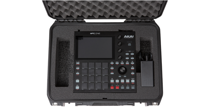 SKB SKB iSeries 1813-5 AKAI MPC One + Case (Black, Pre-Cut Foam) - Cases & Transport Accessories