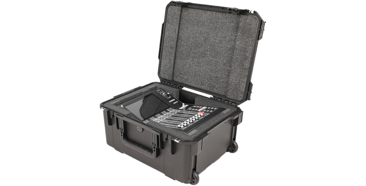 SKB SKB iSeries 2015-10 Yamaha DM3 Mixer Case (Black, Pre-Cut Foam) - Cases & Transport Accessories