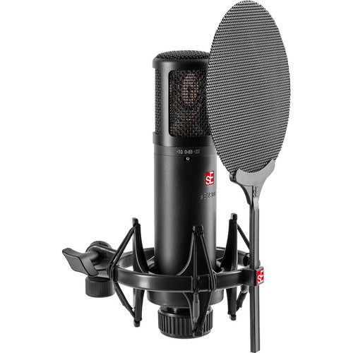 SE Electronics SE2300 Multi Pattern Large Diaphragm Condenser Mic with Shockmount & Filter – three-quarter left view