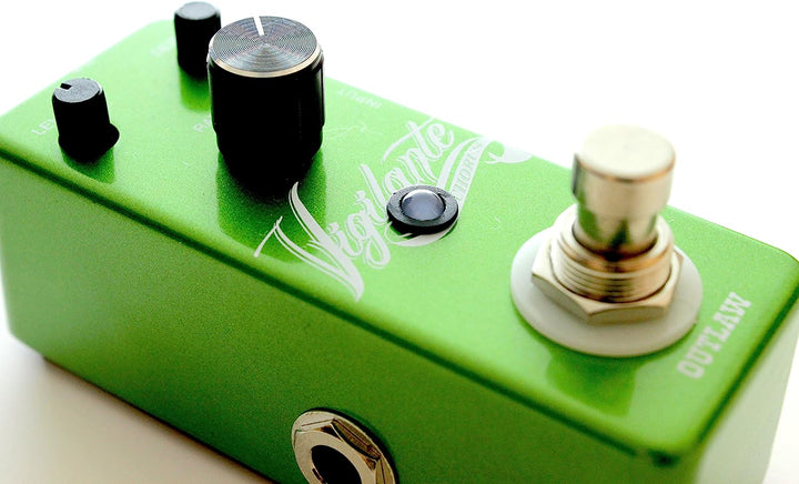 Outlaw Effects Vigilante Chorus Pedal - Chorus Processors