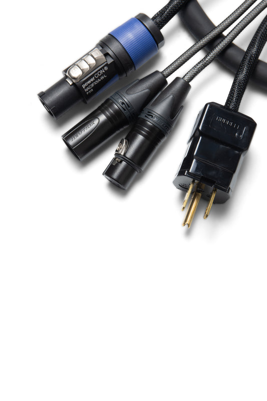 U-Ground to powerCON Hybrid Cable