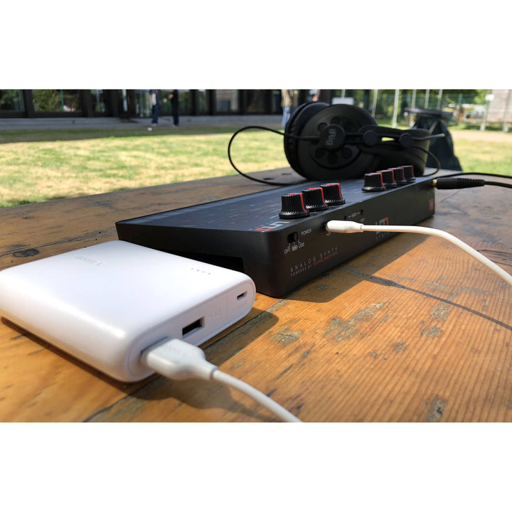 IK Multimedia UNO Synth