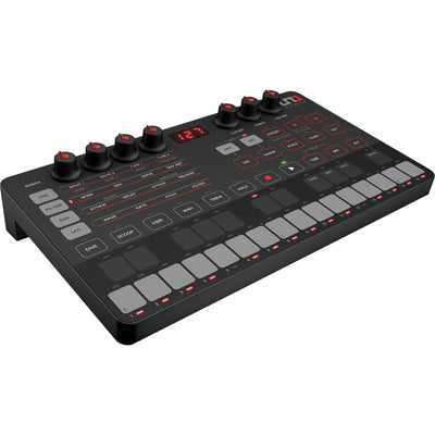 IK Multimedia UNO Synth