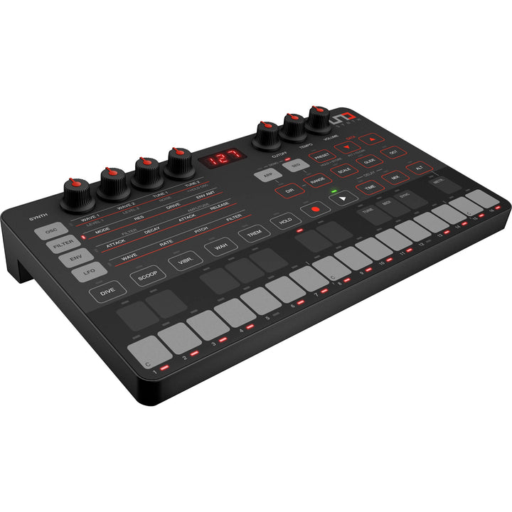 IK Multimedia UNO Synth