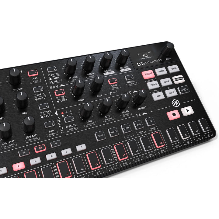 IK Multimedia UNO Synth PRO X
