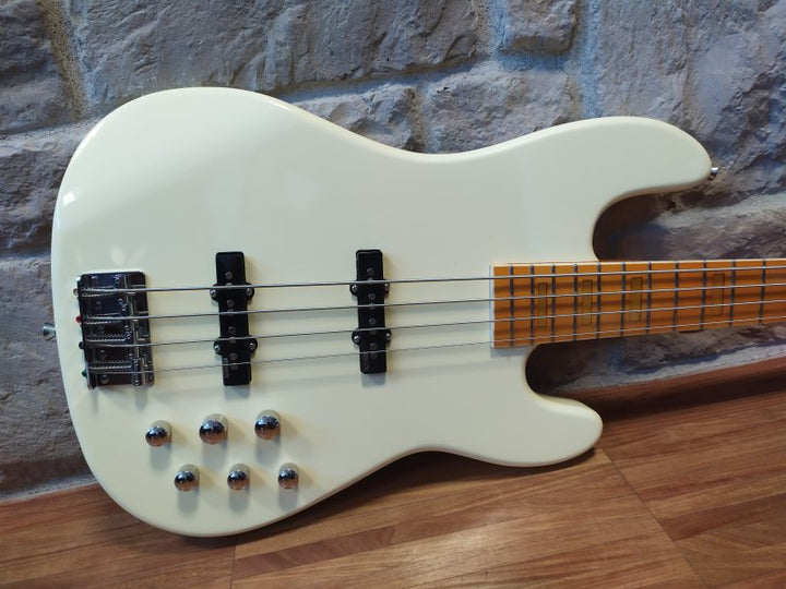 Markbass MB GV 4 Gloxy 4-String Electric Bass (Cream, Maple Fingerboard)