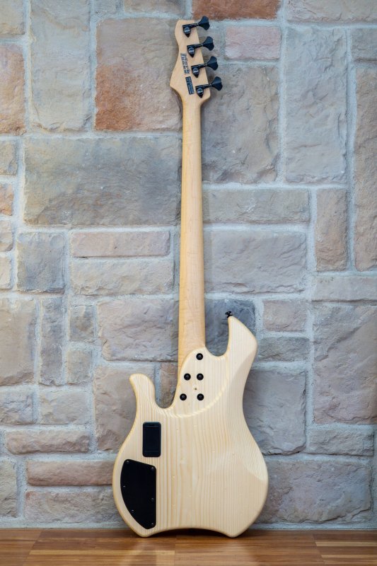 Markbass MB RB Kilimanjaro F1 4 Richard Bona 4-String Electric Bass (Olive)
