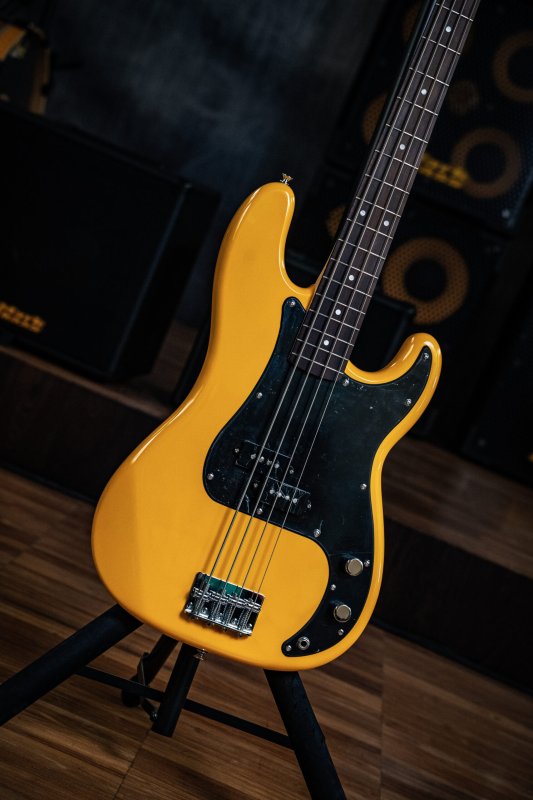 Markbass MB 4 PB 4-String Electric Bass (Yellow)