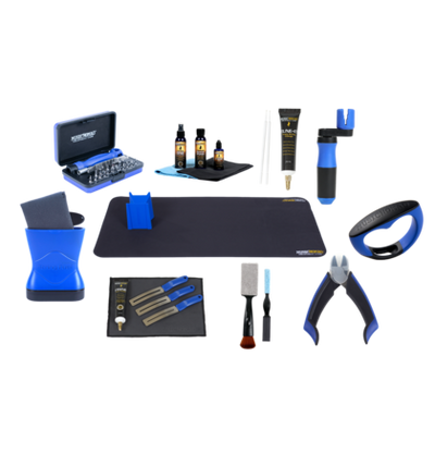 MusicNomad MusicNomad Ultimate Work Station 11-Piece At-Home Guitar Cleaning Station