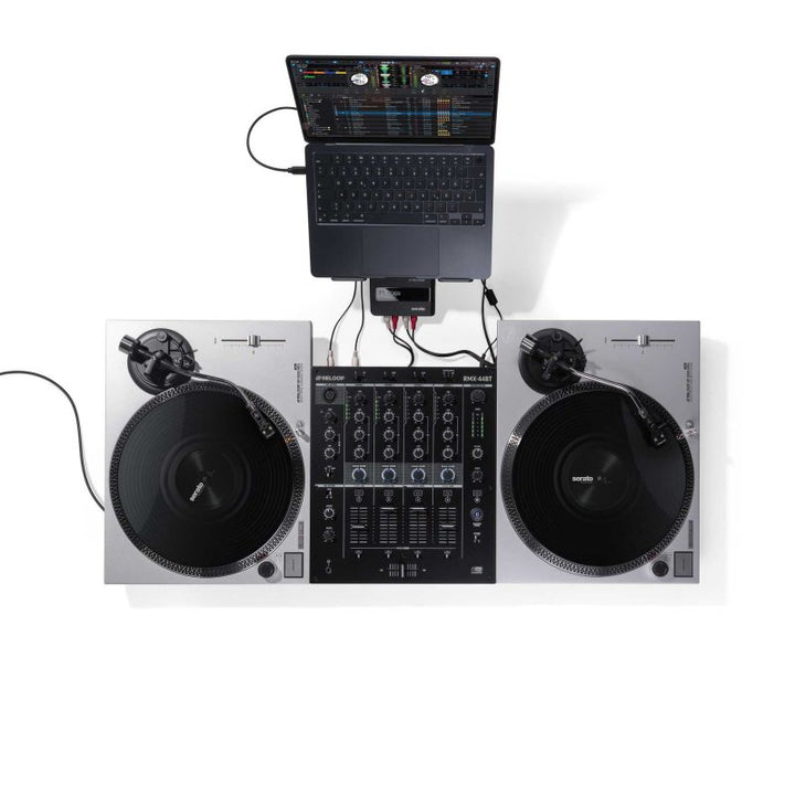 Reloop RP-2000 MK4 (Silver) – in a DJ setup with mixer