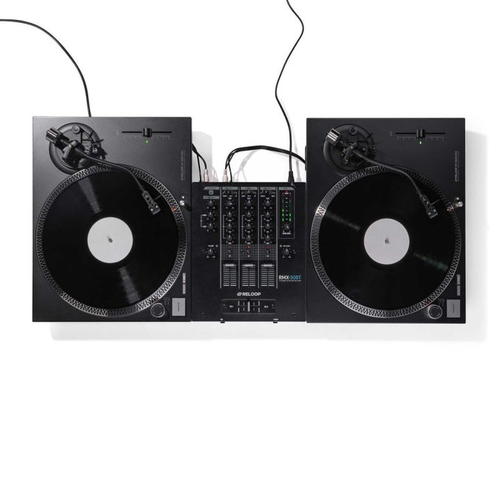 Reloop RP-2000 MK4 (Black) – in a DJ setup