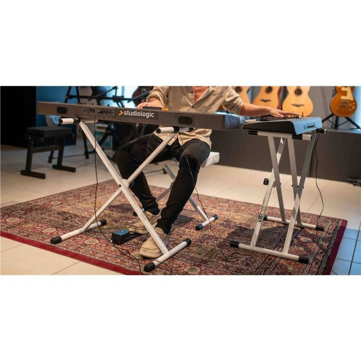 Quik Lok T20WH X-Frame Keyboard Stand (White) - Keyboard & Synthesizer Stands