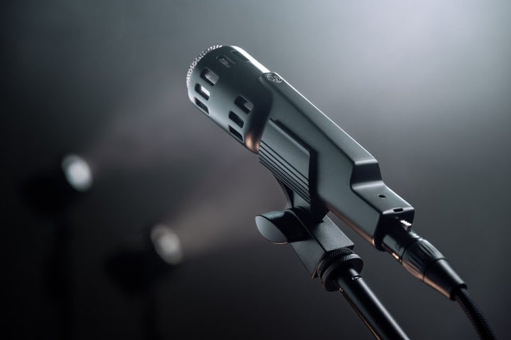Warm Audio Dynamic Cardioid Vocal/Instrument Handheld Microphone for Vocals and Instruments, Black