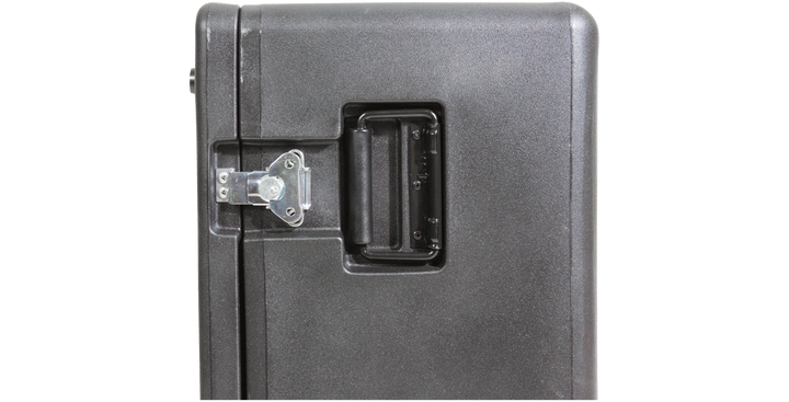 SKB SKB 1RMX32-DHW rSeries Behringer X32 Mixer Case w/ wheels (Black, Pre-Cut Foam) - Cases & Transport Accessories