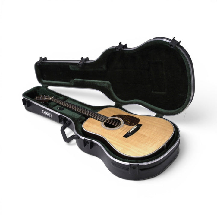 SKB SKB 1SKB-18* Acoustic Dreadnought Deluxe Guitar Case (Black) - Instrument Cases