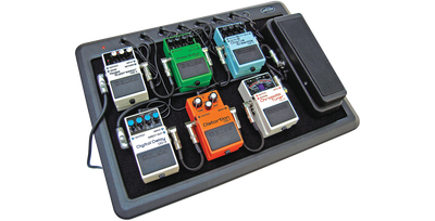 SKB SKB 1SKB-PS-8 Powered Pedalboard (Black) - Pedal Boards