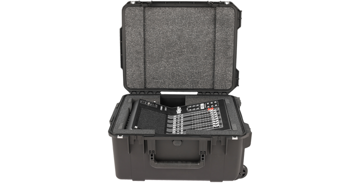 SKB SKB iSeries 2015-10 Yamaha DM3 Mixer Case (Black, Pre-Cut Foam) - Cases & Transport Accessories