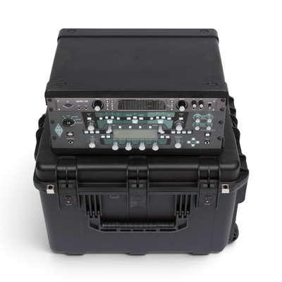 SKB SKB iSeries 231714GFX 4U Injection Molded Guitar FX Fly Rack (Black) - Controller Accessories