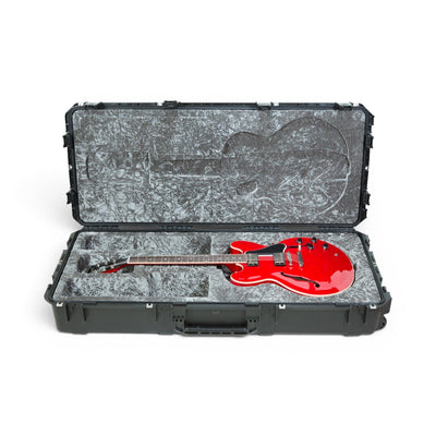 SKB SKB iSeries 4719-35 Waterproof 335 Type Guitar Flight Case (Black) - Instrument Cases