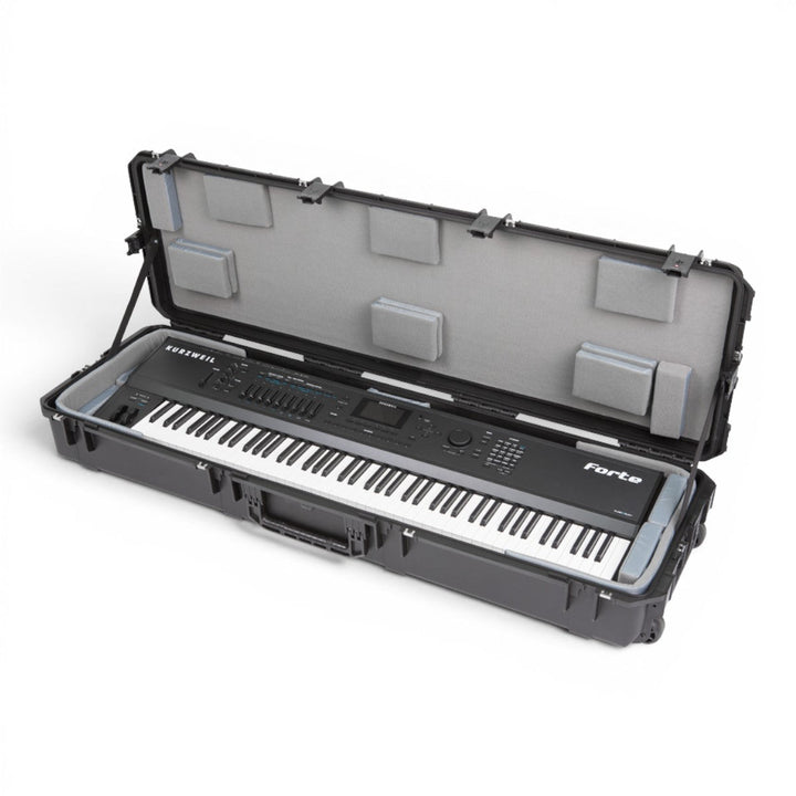 SKB SKB iSeries 6018-8 88-note Keyboard Case (Black / Padded Liner) - Keyboard & Synthesizer Stands