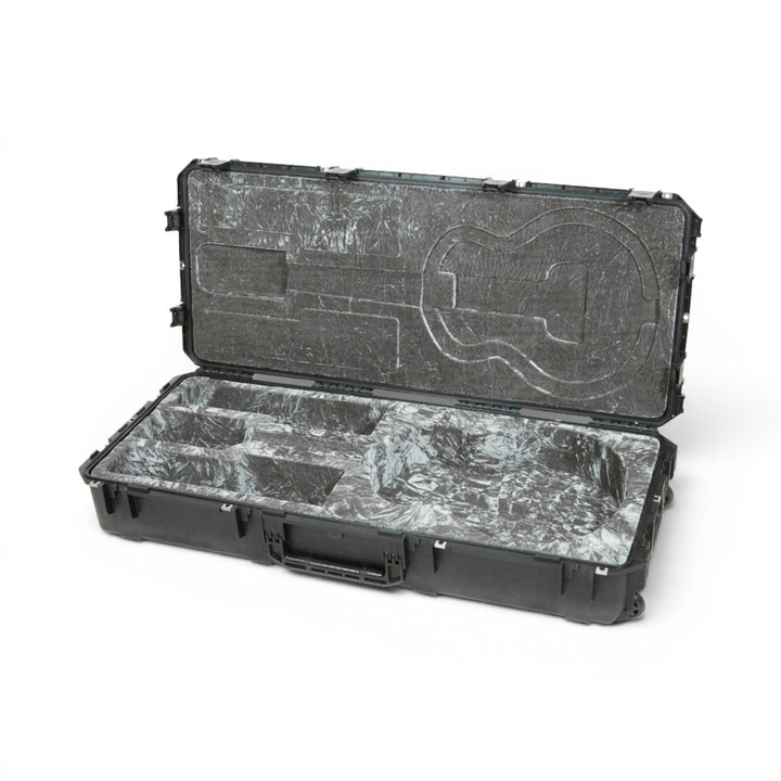 SKB SKB iSeries 4719-20 Waterproof Jumbo Acoustic Guitar Case (Black) - Instrument Cases