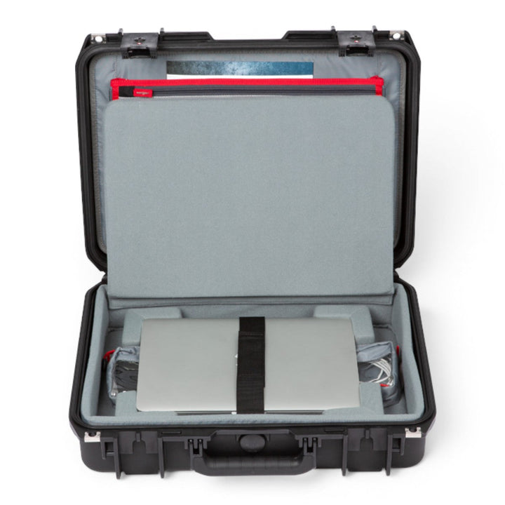 SKB SKB iSeries 1813-5 Laptop Case w/Think Tank Interior (Black, Pre-Cut Foam) - Cases & Transport Accessories