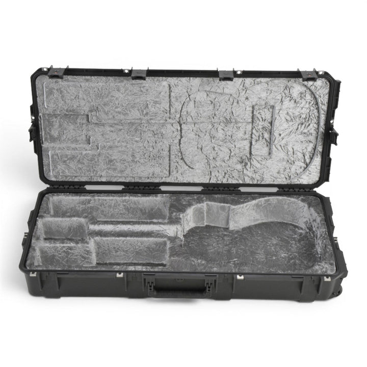 SKB SKB iSeries 4217-18 Waterproof Acoustic Guitar Case (Black) - Instrument Cases