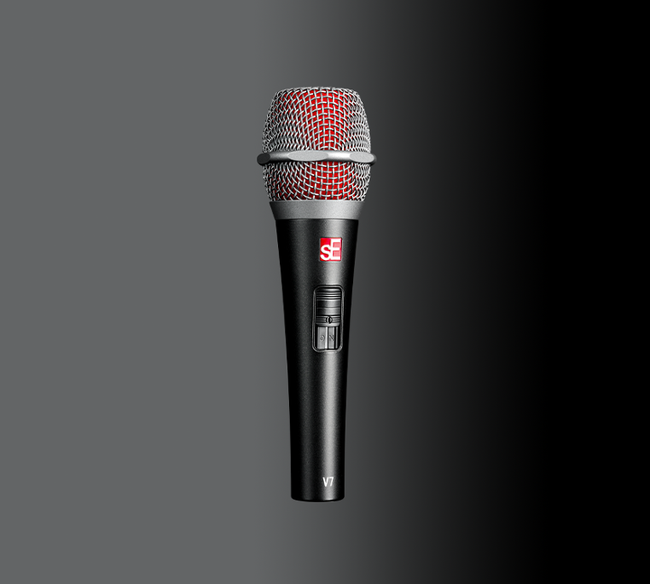 SE Electronics V7-SW Studio-grade Handheld Microphone w/Magnetic Switch Supercardioid – three-quarter right view